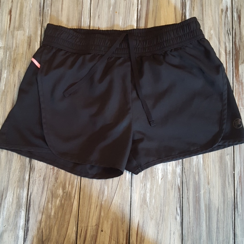 New Fila running shorts sz s